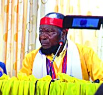 Fuluko (   intégralité, totalité  )  e Waluvovelu Wa Mfumu Muanda Nsemi Na  Kiedi embo ( parlement ) ya Kongo dia kati